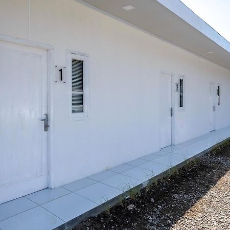 Reddoorz Near Tugu Kartasura Ξενοδοχείο Sukoharjo Εξωτερικό φωτογραφία